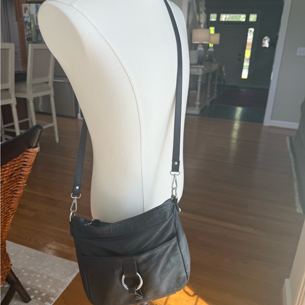 Pulicati Italian Black Leather Crossbody Bag